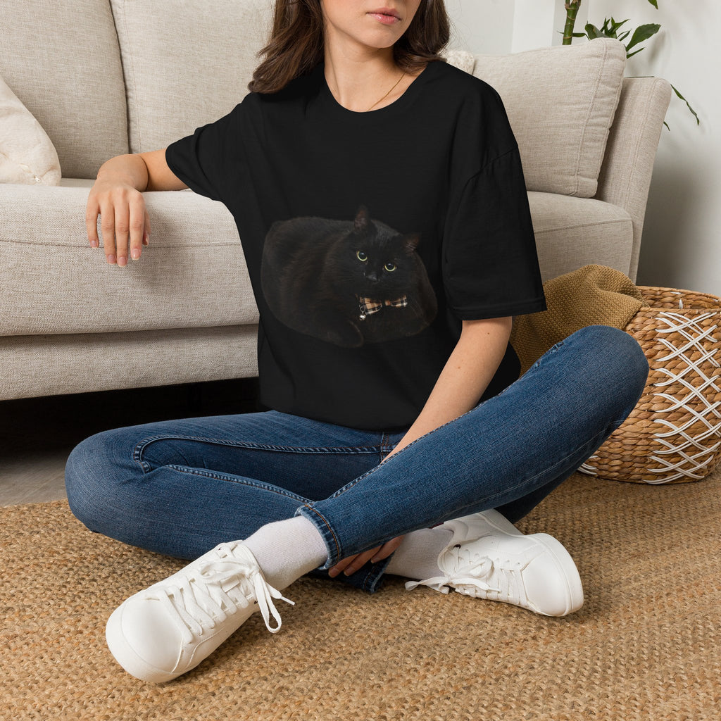 Peeking Black Cat T-Shirt | Minimal Cat Illustration