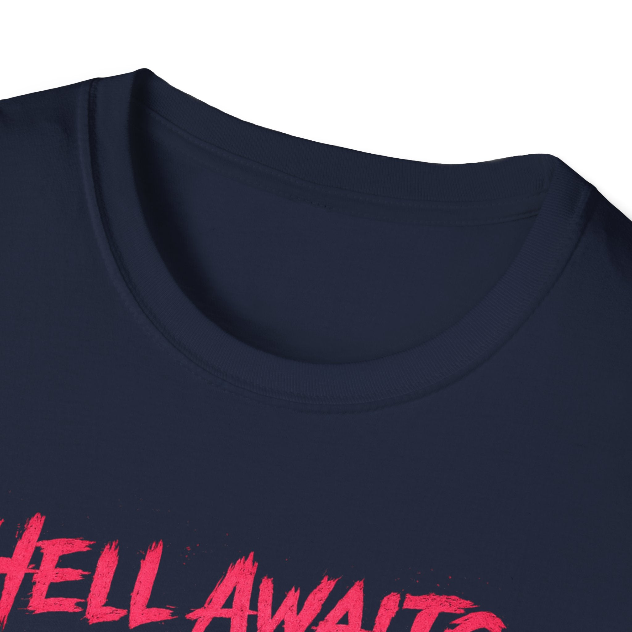 Hell Awaits I'm Coming cat graphic T-Shirt | Gothic moon, neon pink horror