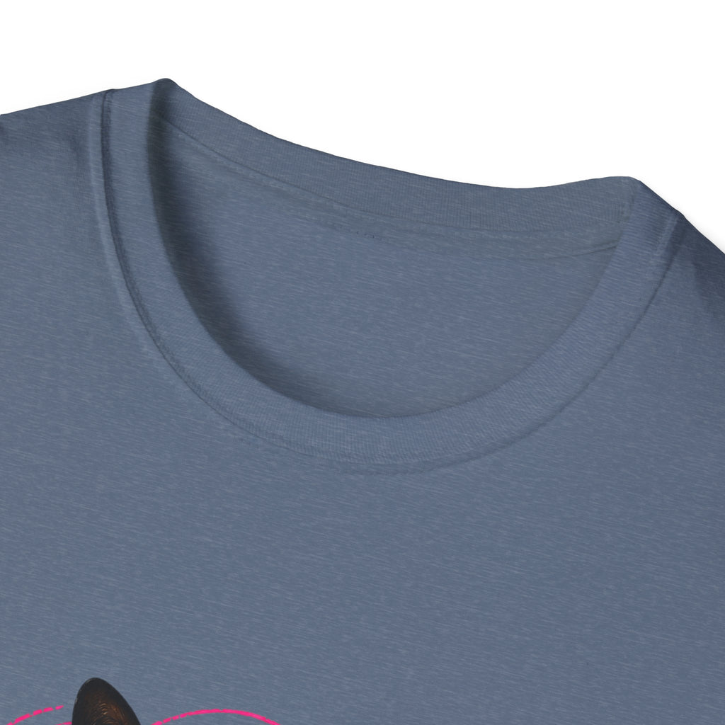 Confused Black Cat why did I walk in here? T-Shirt | Cat Humor Tee
